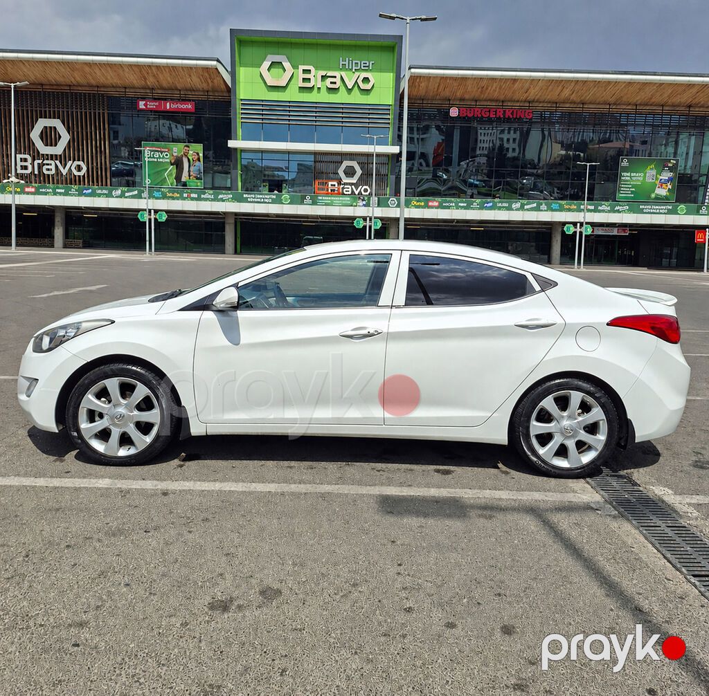 Hyundai Elantra: 1.8 l 2013 il Sedan — Avtomobillər, Bakı (4)
