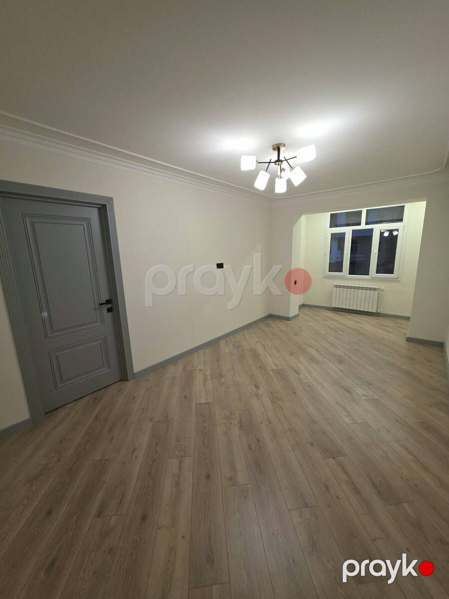 Satılır 2 otaqlı köhnə tikili 55 m² — Mənzil, Bakı (2)