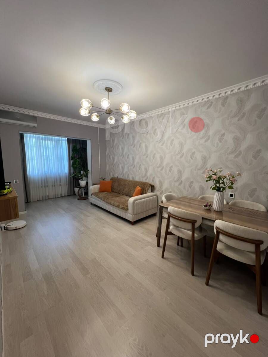 Satılır 2 otaqlı köhnə tikili 60 m² — Mənzil, Bakı