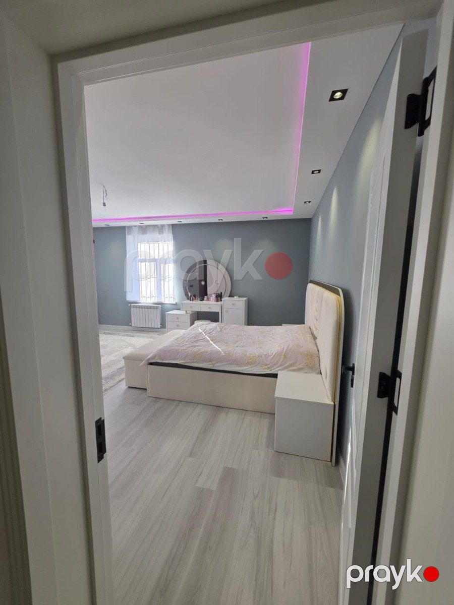 Satılır 7 otaqlı həyət evi/bağ evi 400 m² — Ev, villa, Bakı (12)