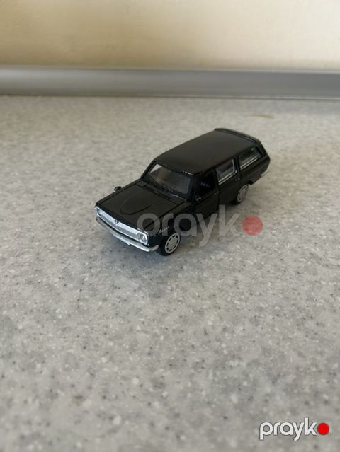 Metall miniatür maşın modeli – klassik universal kuzovlu — Bakı