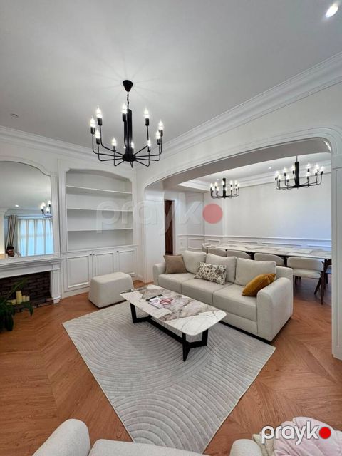 Satılır 2 otaqlı yeni tikili 100 m²