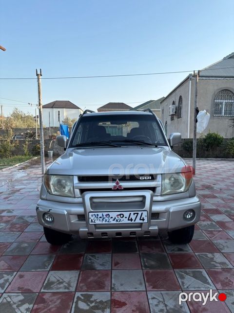 Mitsubishi Pajero io, 2.0 L, 2001 il, 359 976 km — Sumqayıt