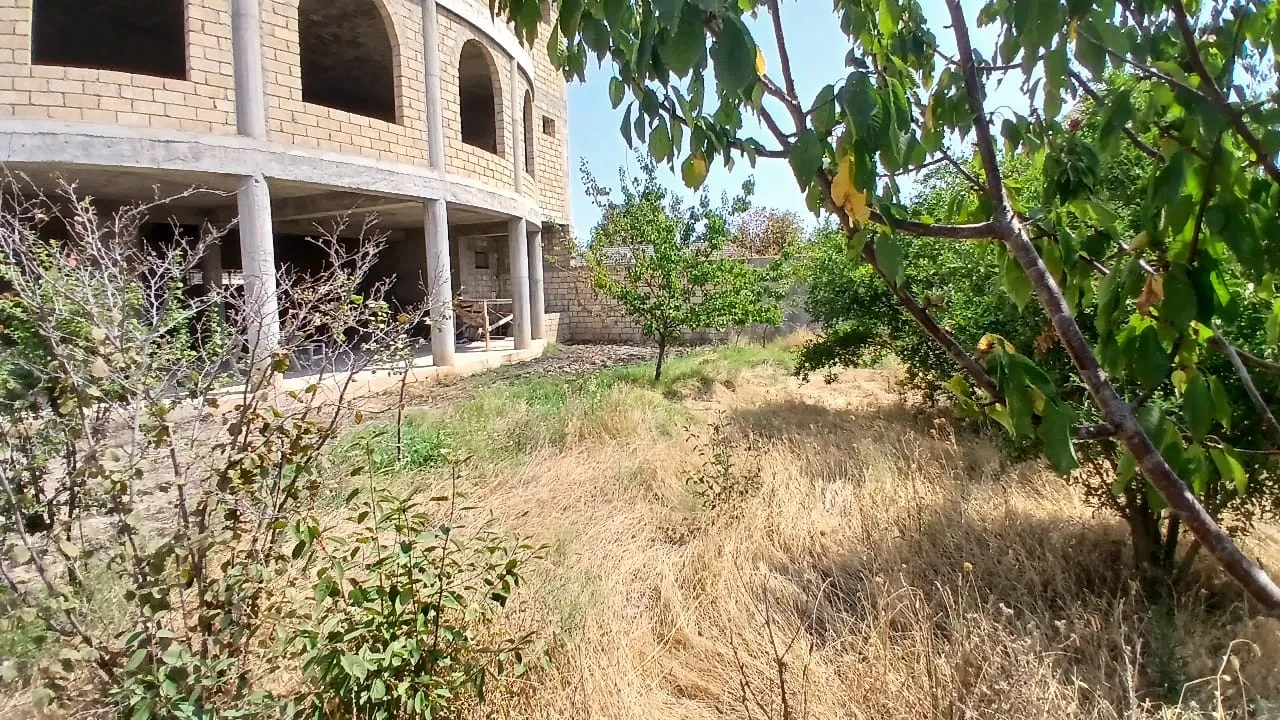 Novxanı, 8 otaqlı Həyət evi satılır - 375 m², 2 mərtəbə, 12 sot — Ev, villa, Bakı (2)