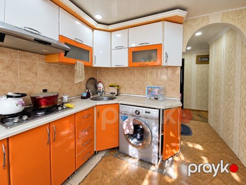 Satılır 3 otaqlı köhnə tikili 70 m² — Bakı