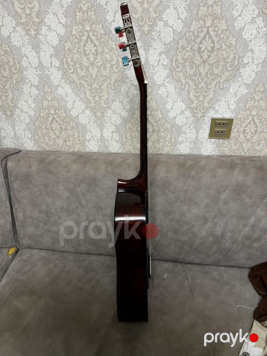 Klassik akustik gitara - Korpus: klassik forma, parlaq lak örtük, ön — Gitarlar və digər simli alətlər, Bakı (5)