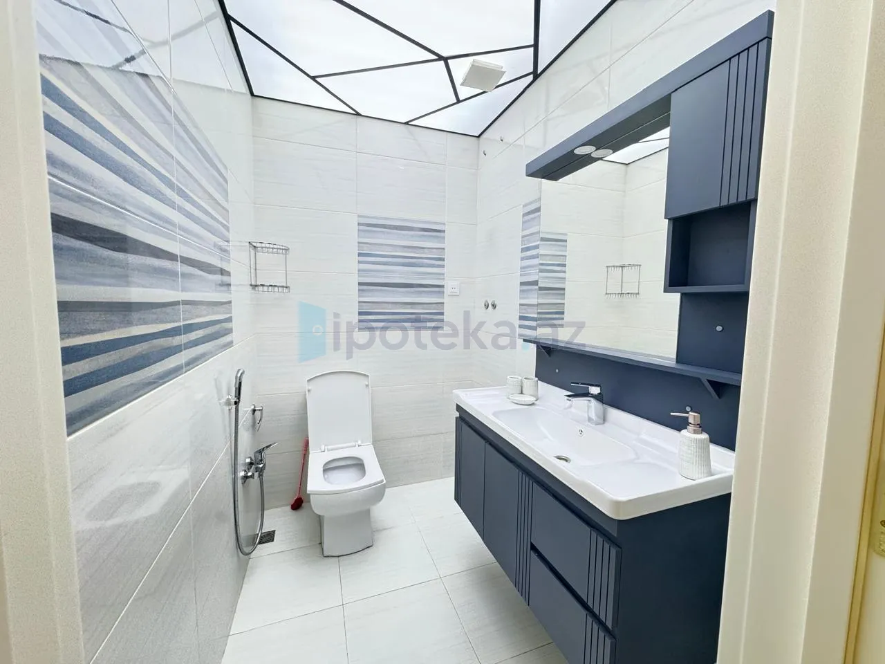 Satılır: 4 Otaq, Yeni tikili, Binəqədi r., 8-ci mkr q., 156.00 m² — Mənzil, Bakı (11)