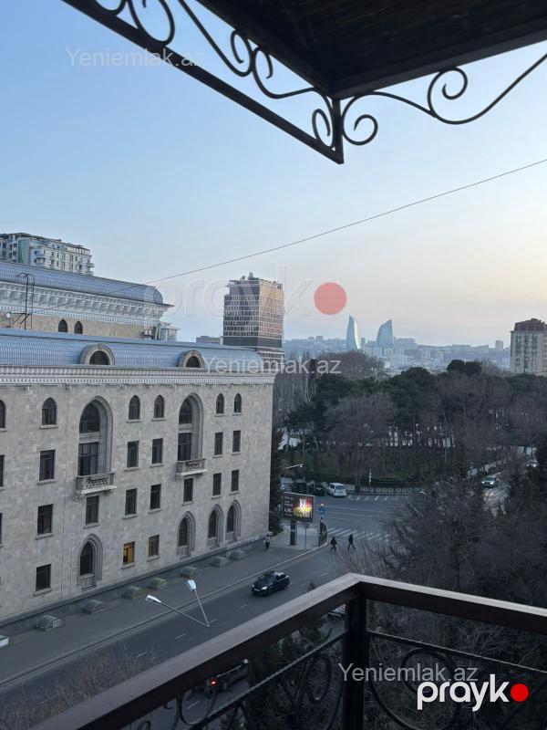 Satılır 3 otaqlı Bina evi menzil (Köhnə tikili), 75 m², Nəsimi rayonu — Mənzil, Bakı (2)