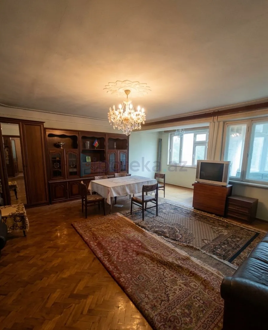 Satılır: 4 Otaq, Köhnə tikili, Nərimanov r., 120.00 m²