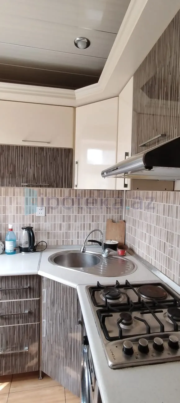 Satılır: 1 Otaq, Köhnə tikili, Nizami r., 35.00 m² — Mənzil, Bakı (5)