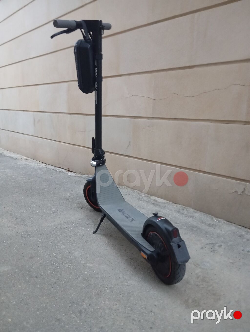 İşlənmiş Elektrik samokat 10", 501 - 750 Vt, 26 - 35 km/s, Ödənişli çatdırılma — Skuterlər, Bakı (3)