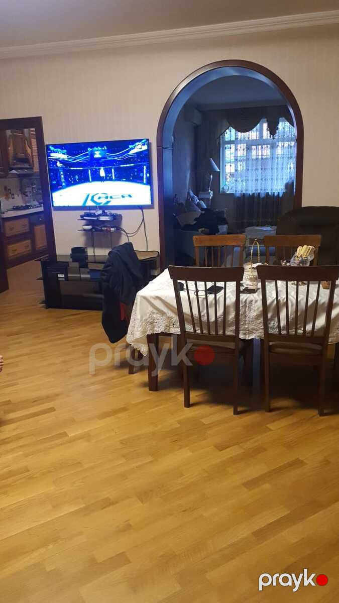 Satılır 6 otaqlı həyət evi/bağ evi 250 m² — Ev, villa, Bakı (11)