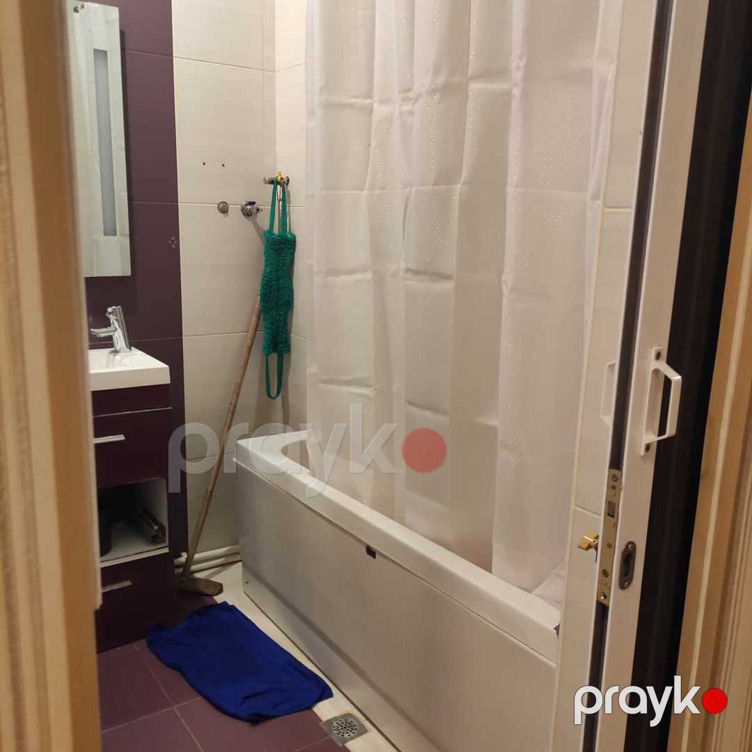 İcarəyə verilir 2 otaqlı köhnə tikili 75 m² — Mənzil, Bakı (9)