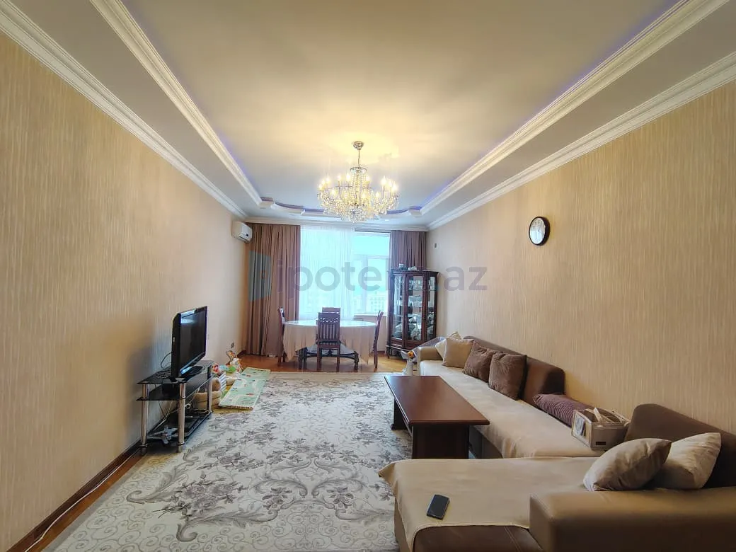 Satılır: 4 Otaq, Yeni tikili, Nəsimi r., 155.00 m² — Bakı
