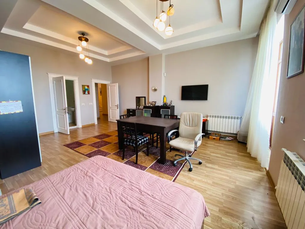Şüvəlan, 9 otaqlı Həyət evi satılır - 1200 m², 3 mərtəbə, 52 sot — Ev, villa, Bakı (10)