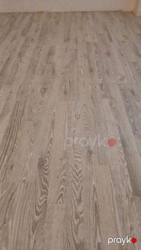 bugun cixmalidir ela veziyyetde laminant 6 azn 70 kvdir — Bakı