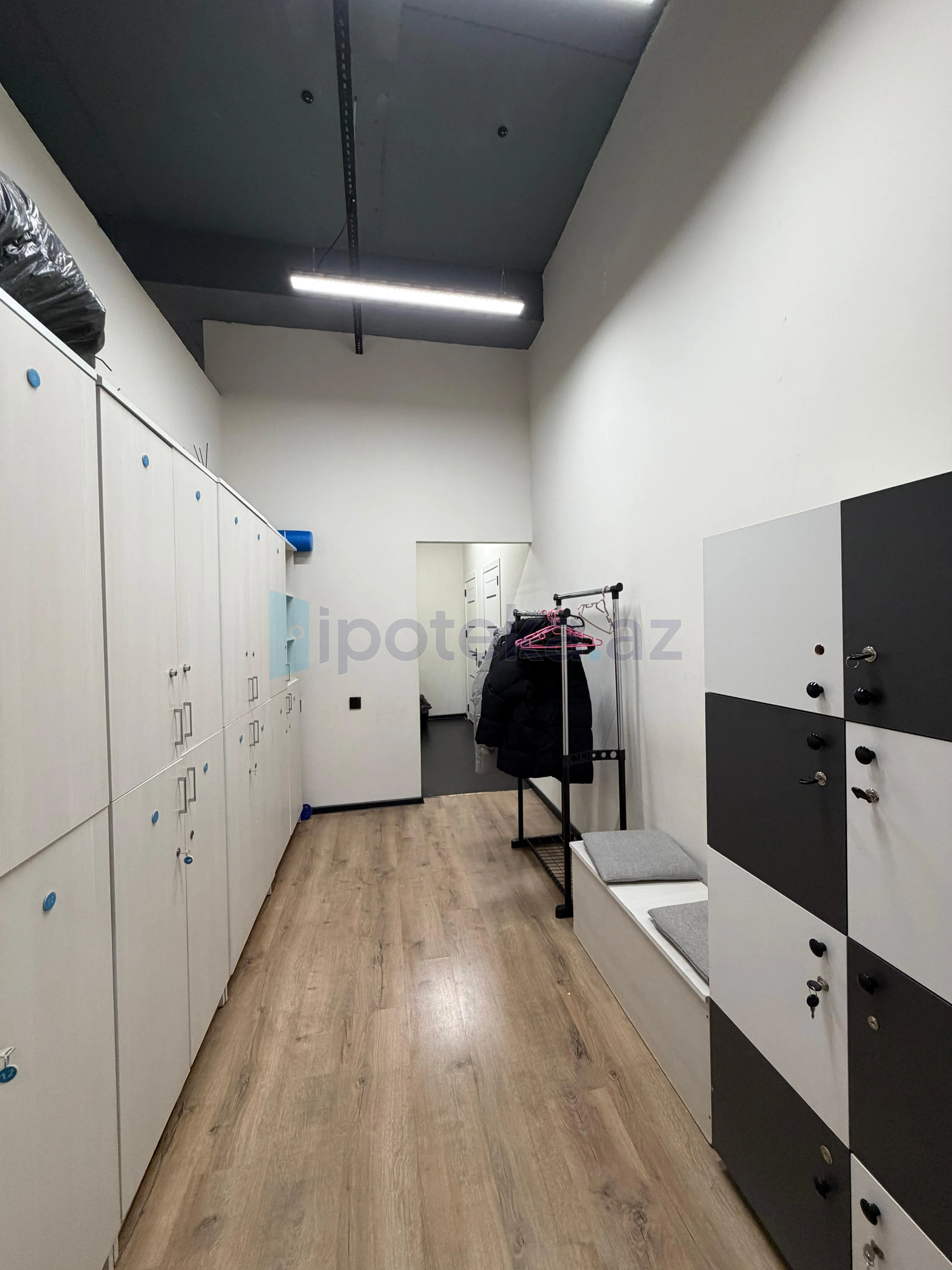 1 Otaq, Ofislər, Nəsimi r., 131.00 m² — Ofis, Bakı (7)