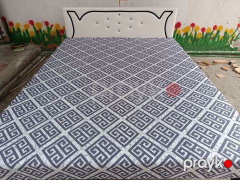 Taxt ikinəfərlik təzə hazir əldə var vhatsapa yazin — Bakı