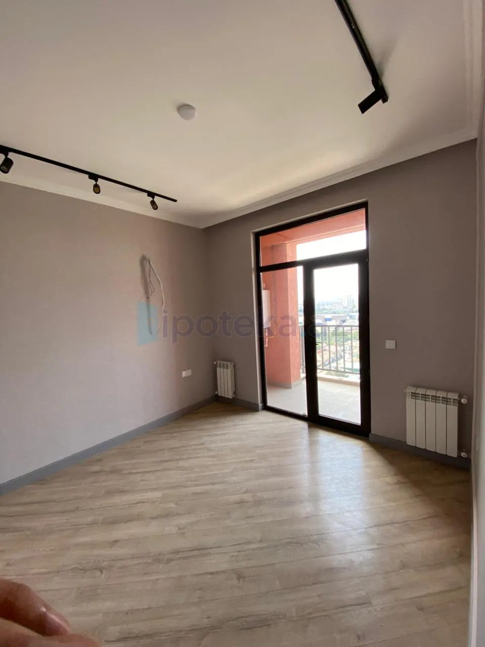 Satılır: 2 Otaq, Yeni tikili, Binəqədi r., 7-ci mkr q., 68.00 m² — Bakı