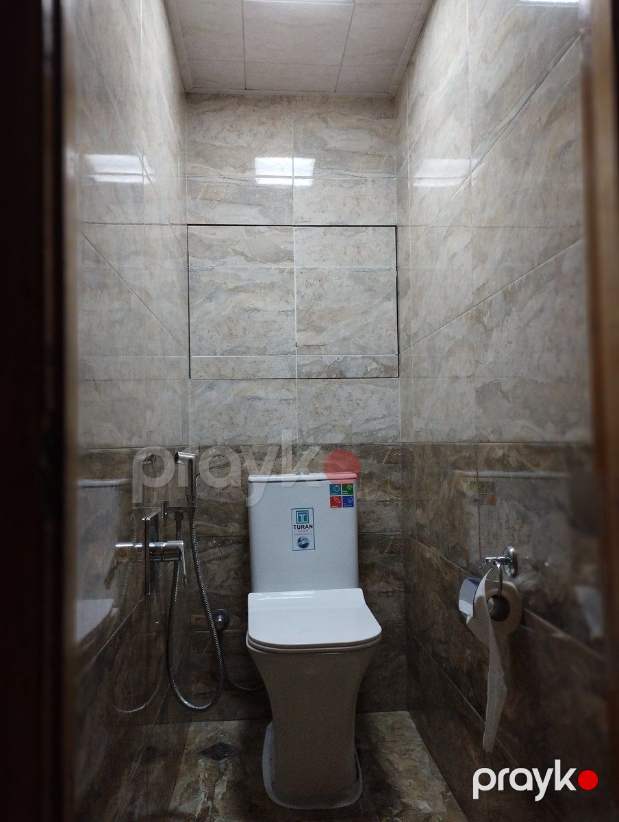 Satılır 4 otaqlı köhnə tikili 100 m² — Mənzil, Bakı (3)