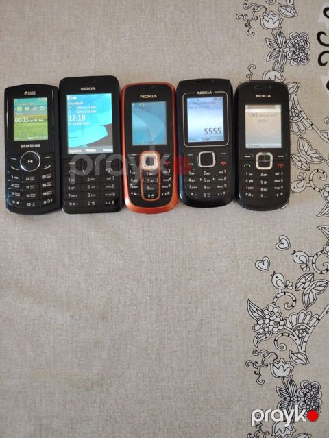 Klassik düyməli telefon dəsti Hamisi işlek vezyetdedir Samsung E2232 — Bakı