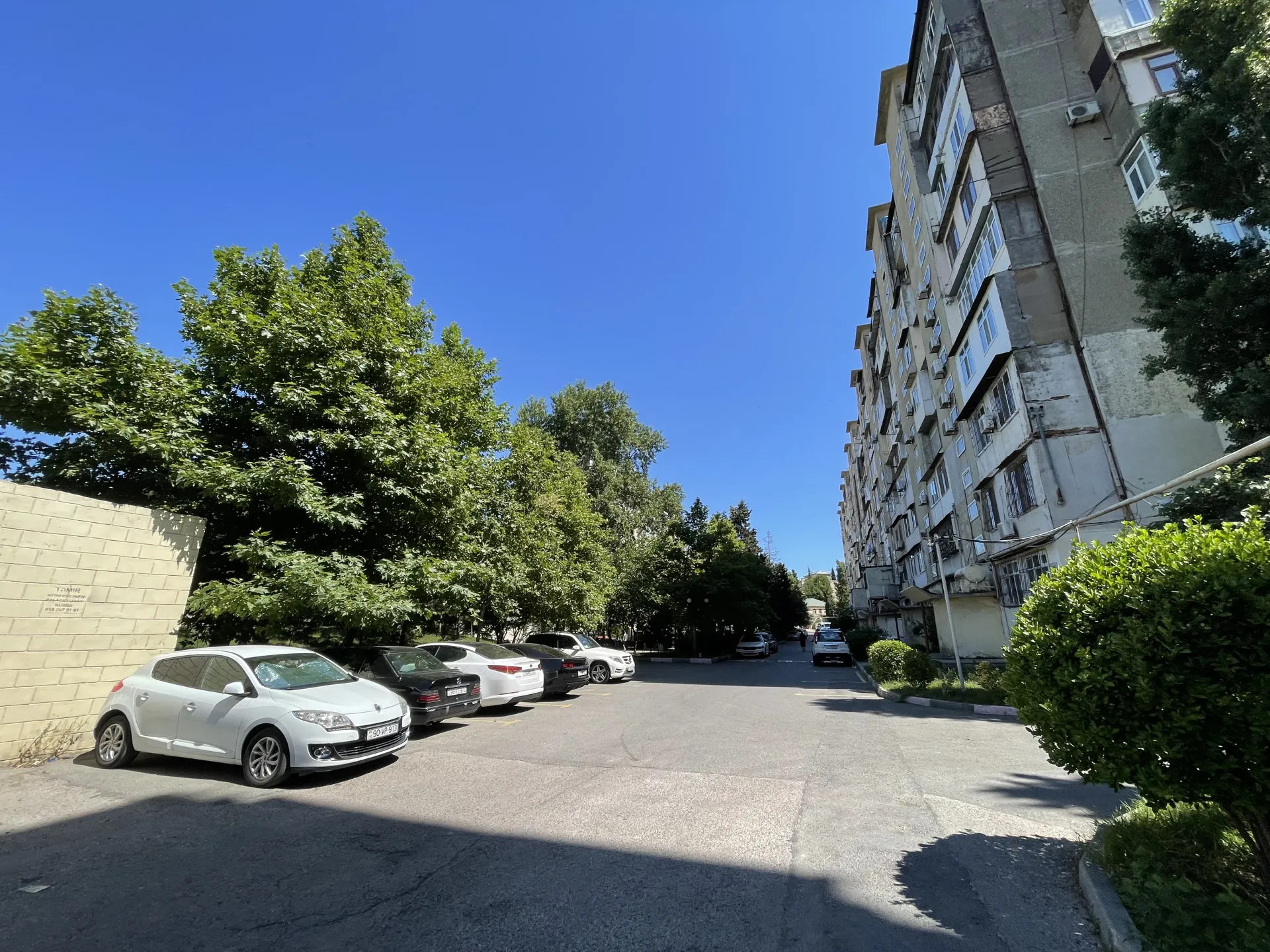 Nəsimi m.st, 2 otaqlı Köhnə tikili satılır - 65 m², 4/9 mərtəbə — Bakı