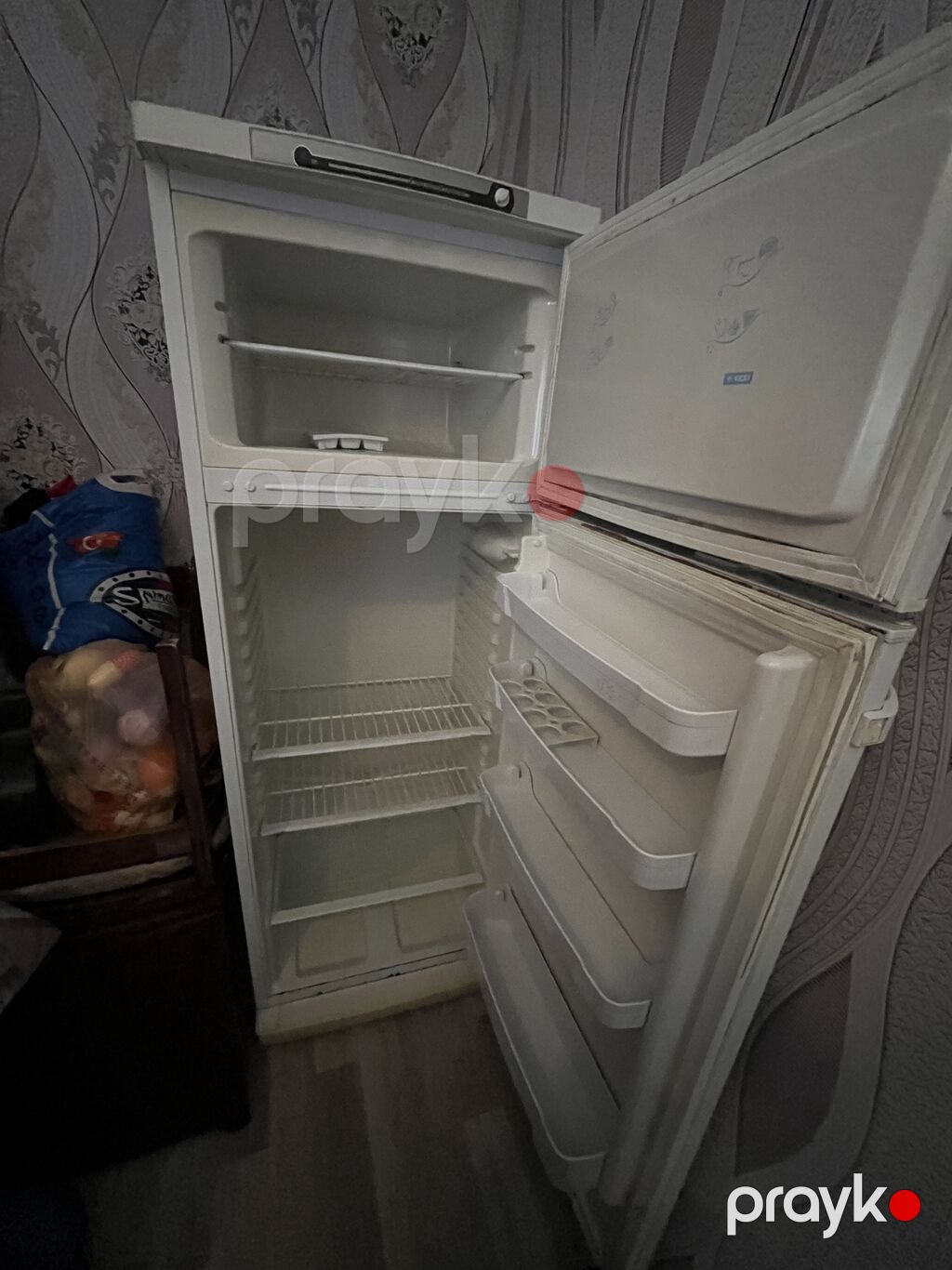 Soyuducu satiıir .İşləkdi — Soyuducular, Saray (2)