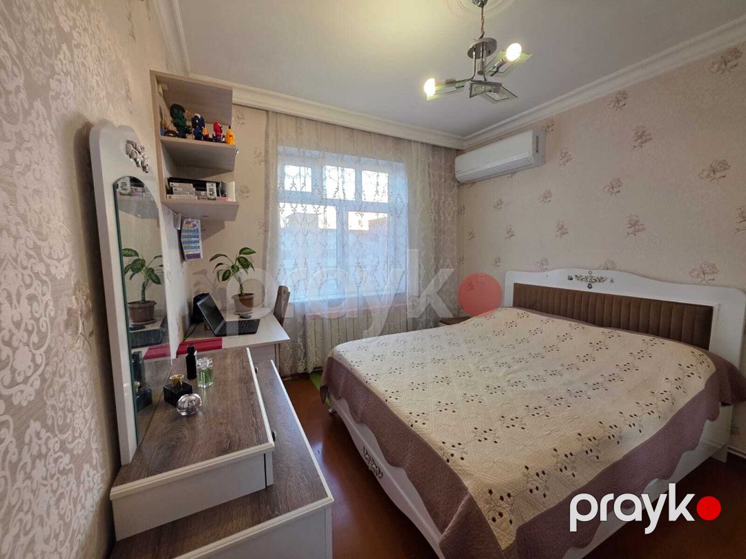 Satılır 2 otaqlı köhnə tikili 65 m² — Mənzil, Bakı (3)