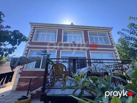 Satılır 7 otaqlı həyət evi/bağ evi 350 m² — Bakı