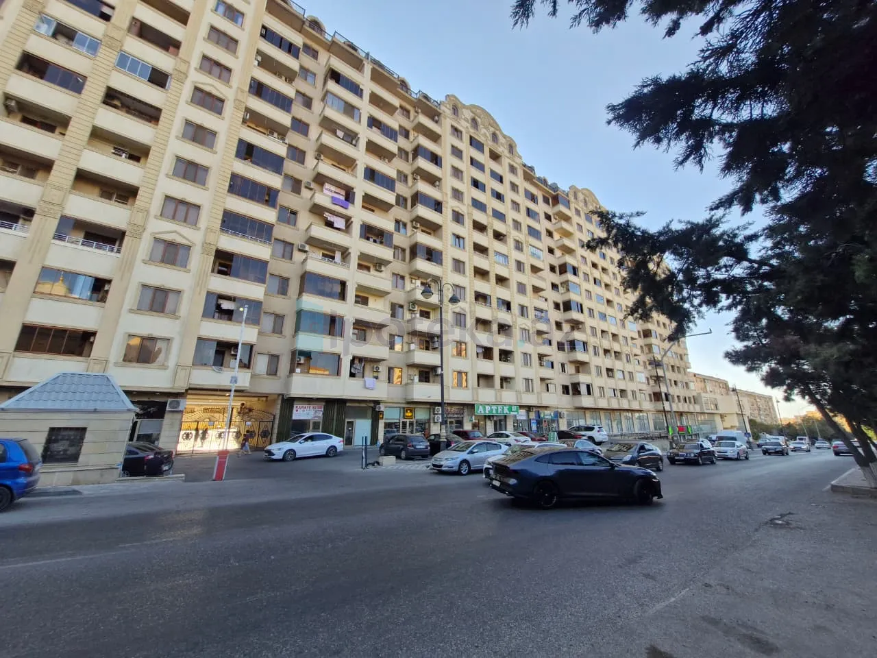 Satılır: 3 Otaq, Yeni tikili, Suraxanı r., Yeni Günəşli q., 136.00 m²