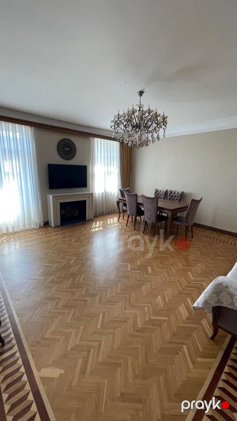 İcarəyə verilir 3 otaqlı yeni tikili 100 m²