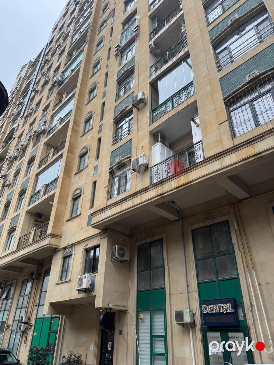 Satılır 4 otaqlı yeni tikili 213 m² — Mənzil, Bakı (2)