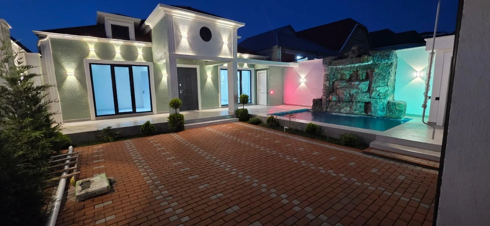 Qala, 4 otaqlı Həyət evi satılır - 130 m², 1 mərtəbə, 2.8 sot — Bakı
