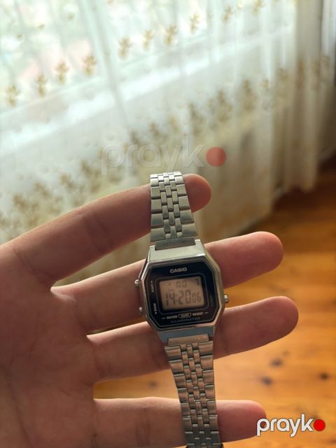 Casio qol saatı — Bakı