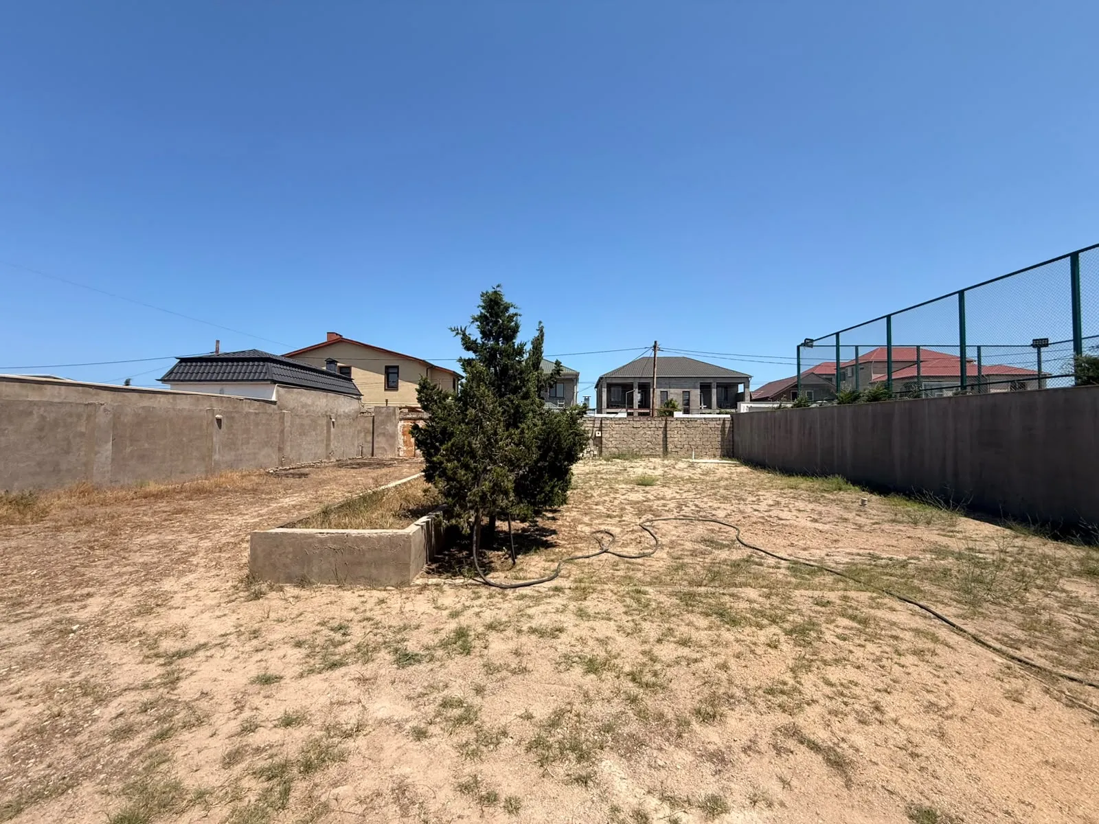 Şüvəlan, Torpaq satılır - 8 sot — Torpaq, Bakı (2)