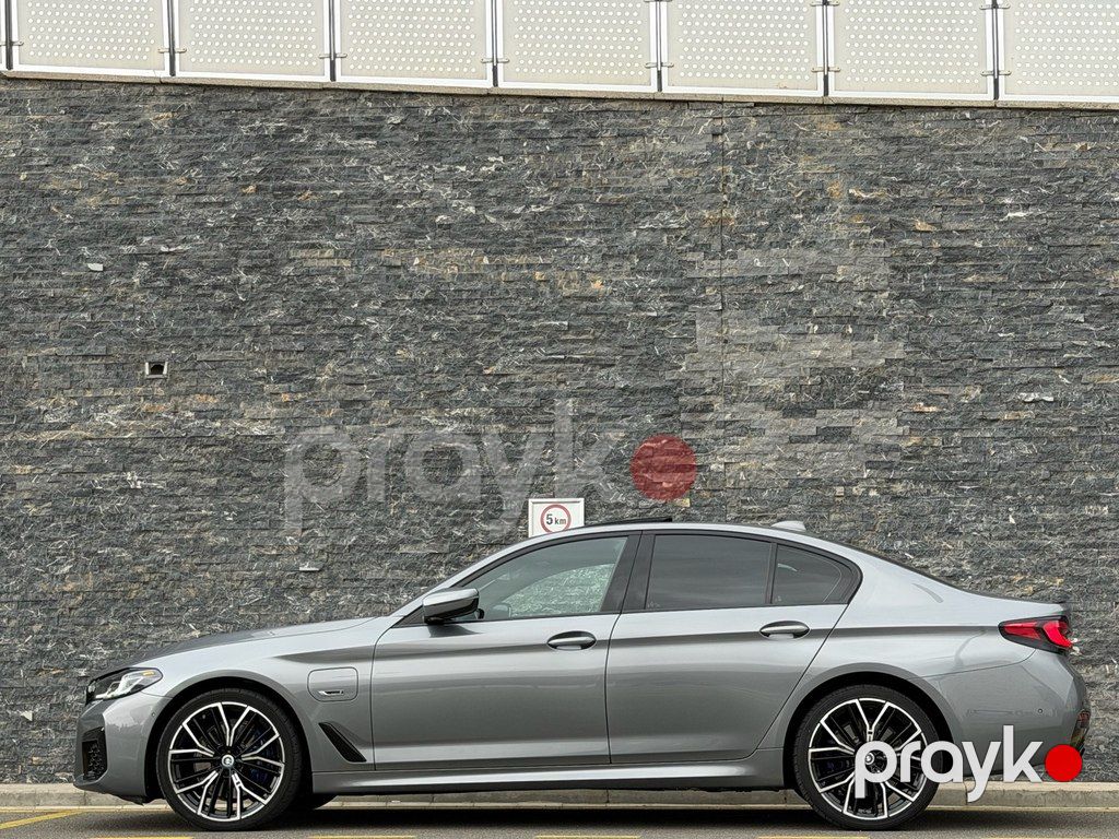 BMW 530e, 2.0 L, 12 kWh, 2023 il, 77 000 km — Avtomobillər, Bakı (11)