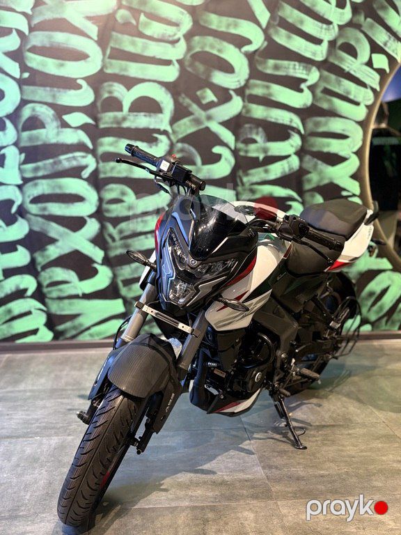 Bajaj Pulsar NS 200, 200 sm3, 2026 il, yeni — Motosikletlər, Bakı (2)