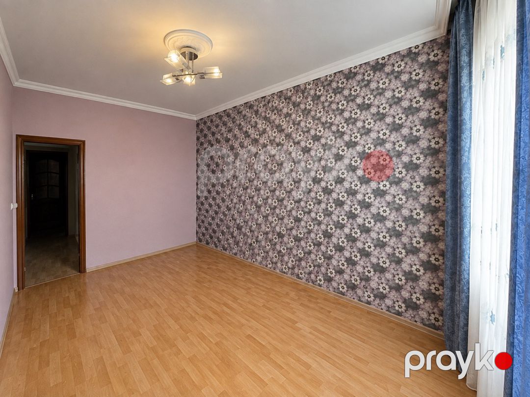 Satılır 3 otaqlı köhnə tikili 92 m² — Mənzil, Bakı (8)