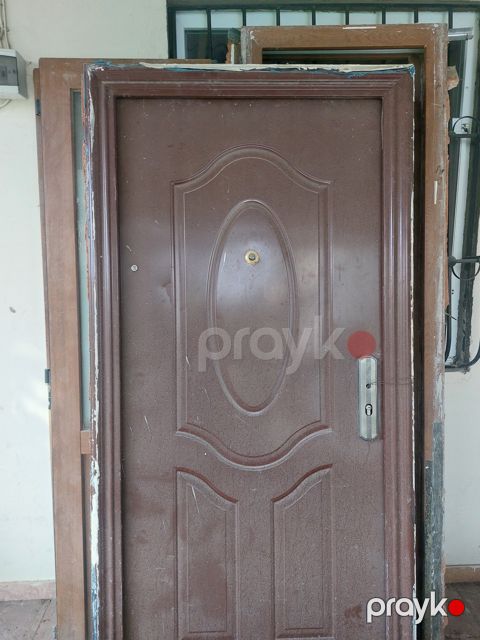 Seyf qapı — Bakı