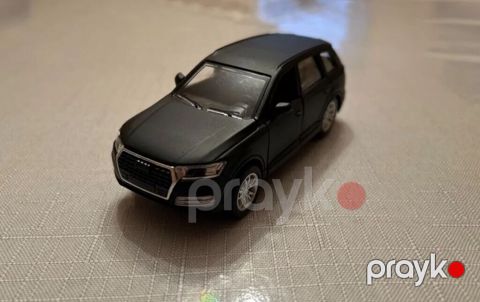 Qara rəngli metal avtomobil modeli – SUV tipli miniatür - Material — Bakı