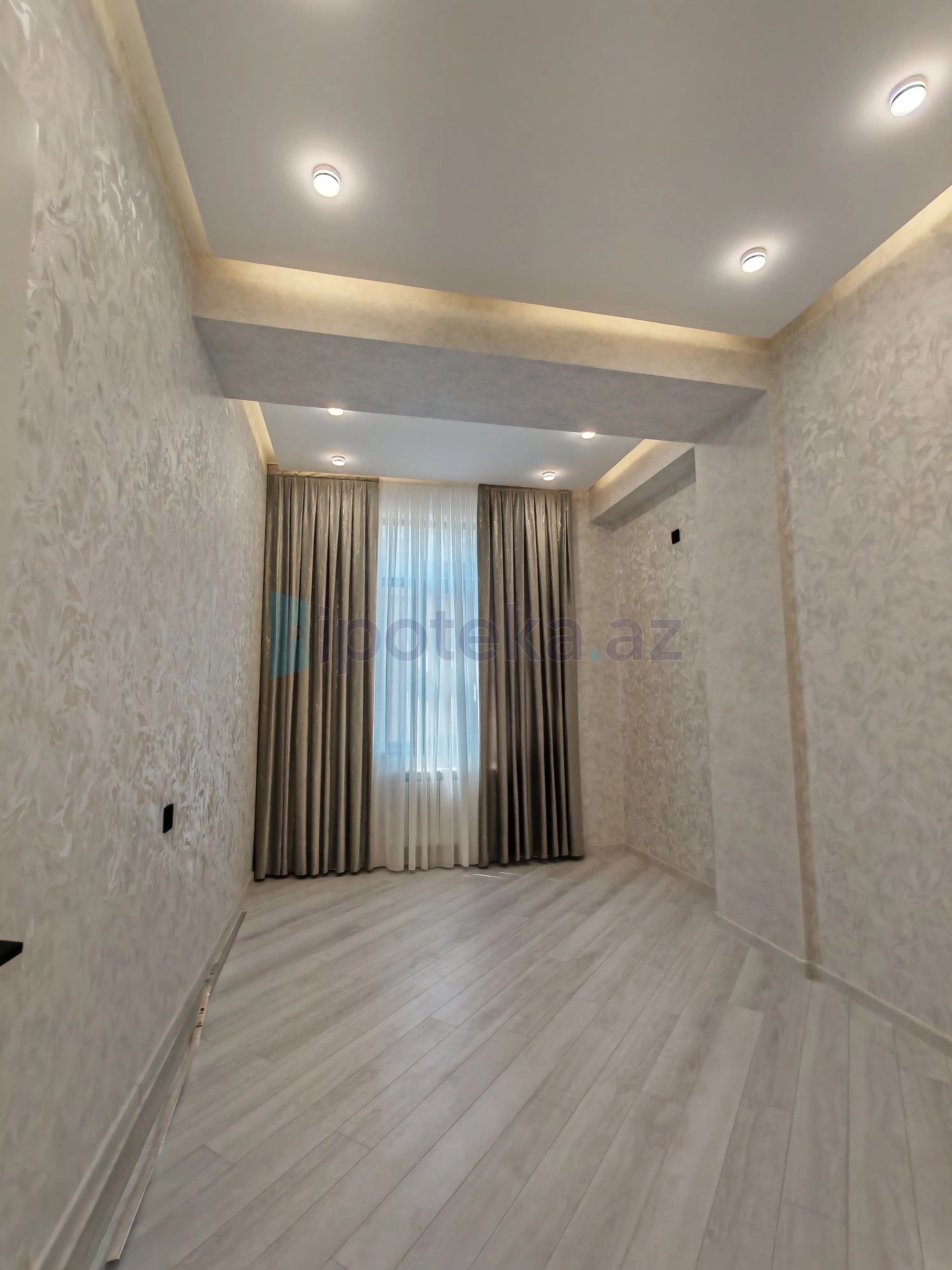 Satılır: 2 Otaq, Yeni tikili, 67.00 m²