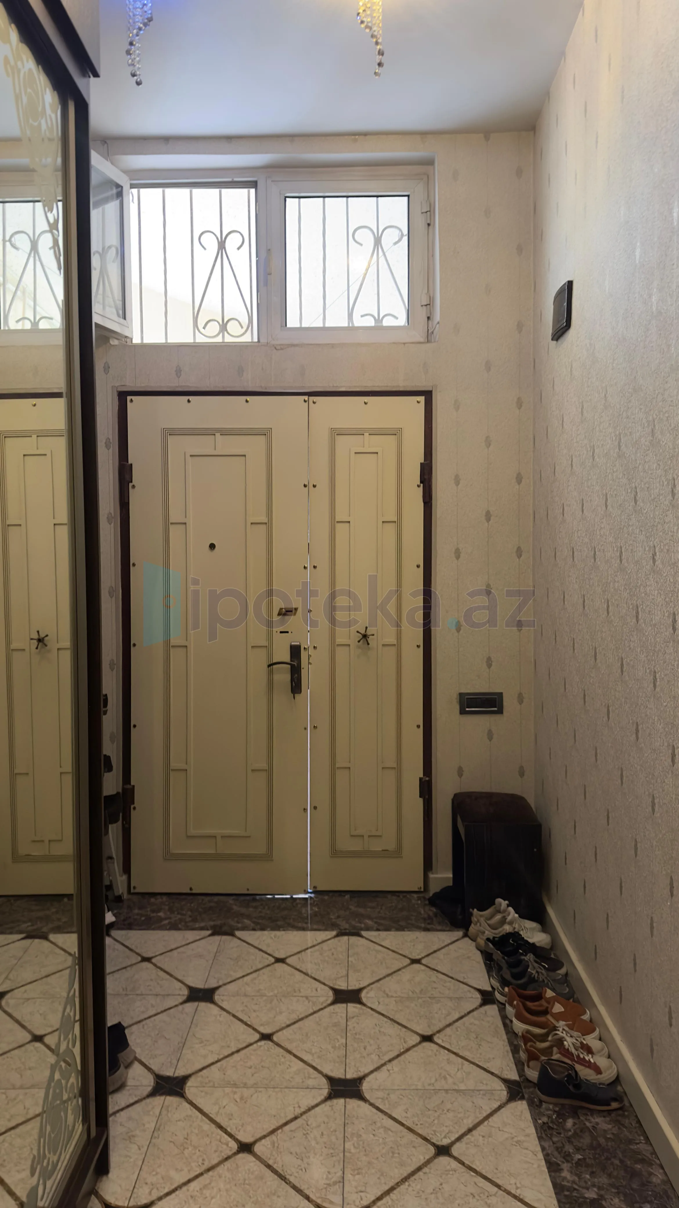 Satılır: 3 Otaq, Köhnə tikili, Səbail r., 100.00 m² — Mənzil (9)