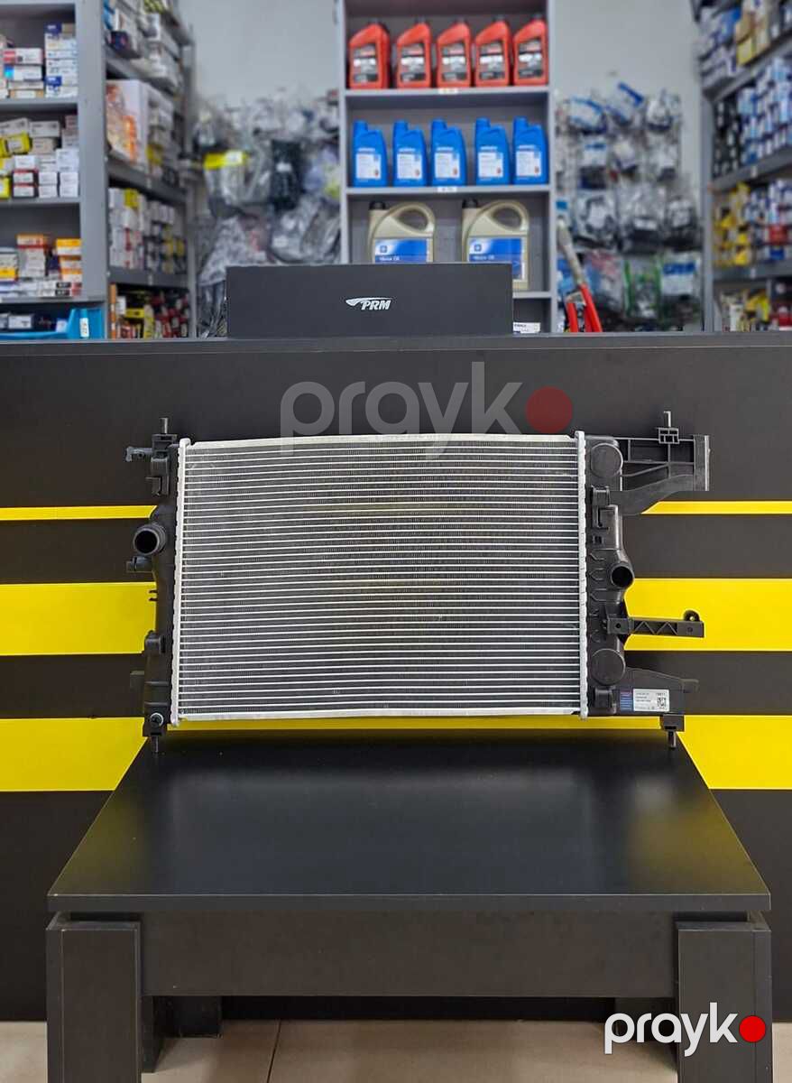 Opel Astra J 1.3-1.7 dizel su radiatoru — Ehtiyat hissələri və aksesuarlar, Bakı