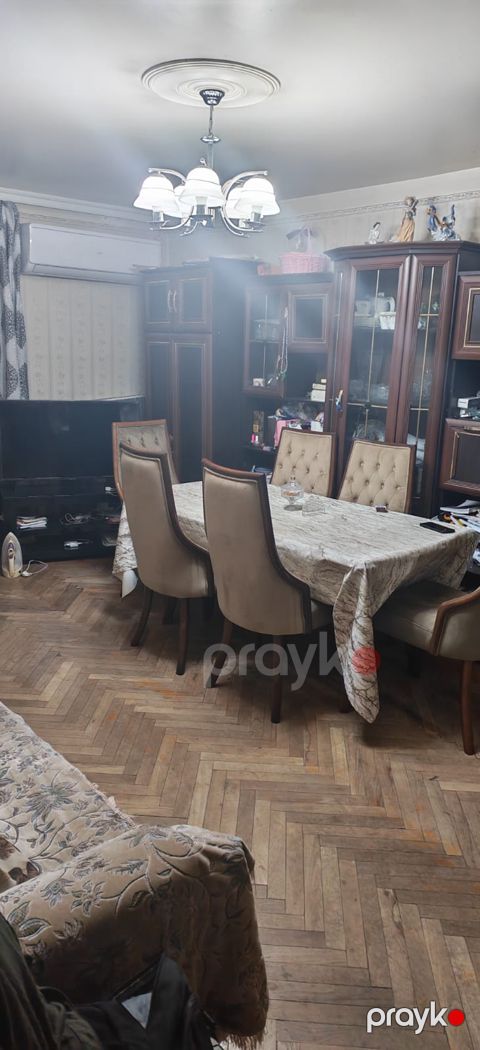 Satış: 3 otaqlı Köhnə tikili, 70 m², Nəsimi rayonu — Bakı