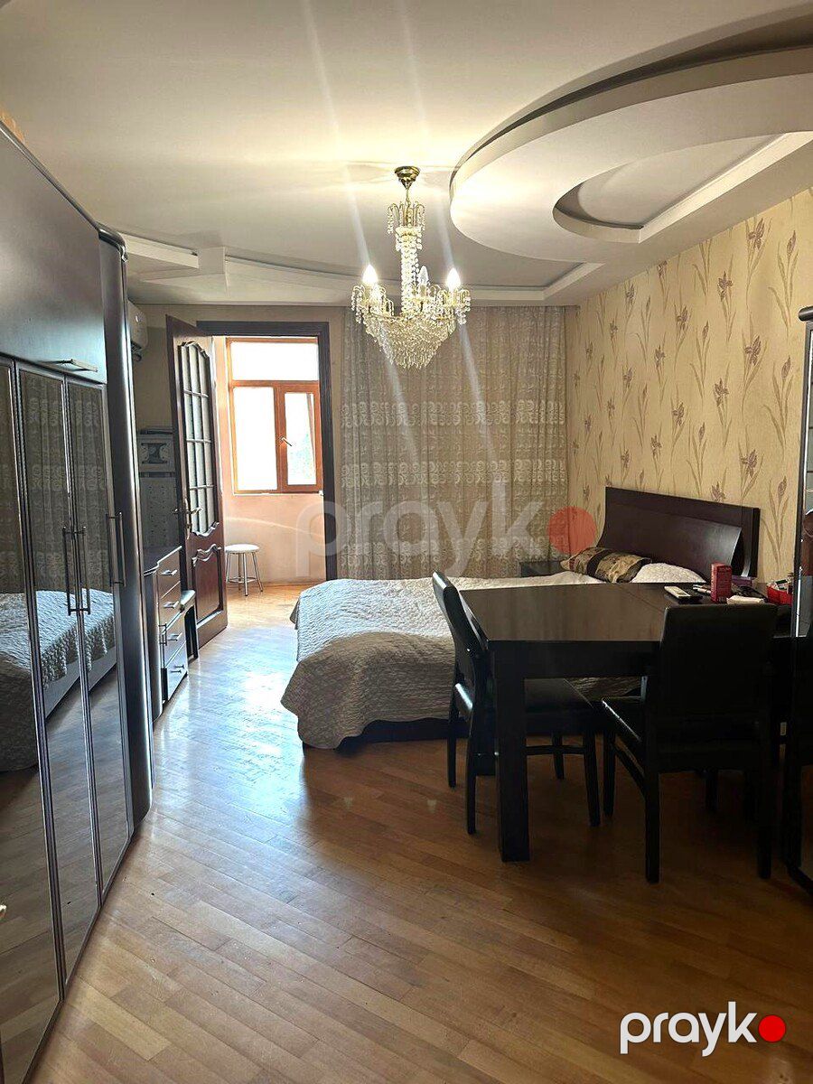 Satılır 4 otaqlı köhnə tikili 120 m² — Mənzil, Bakı (3)