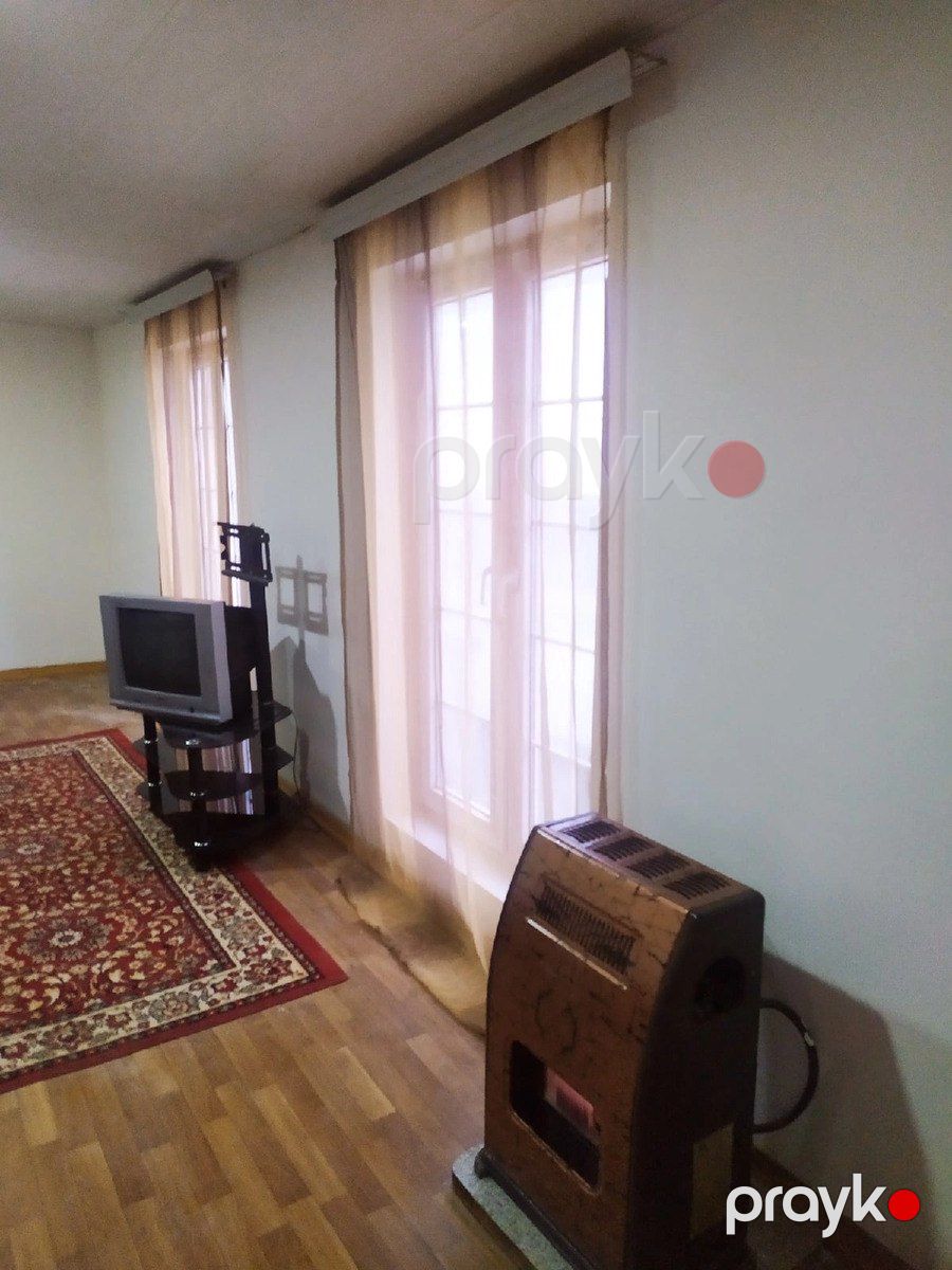 İcarəyə verilir 2 otaqlı köhnə tikili 70 m² — Mənzil, Bakı (2)