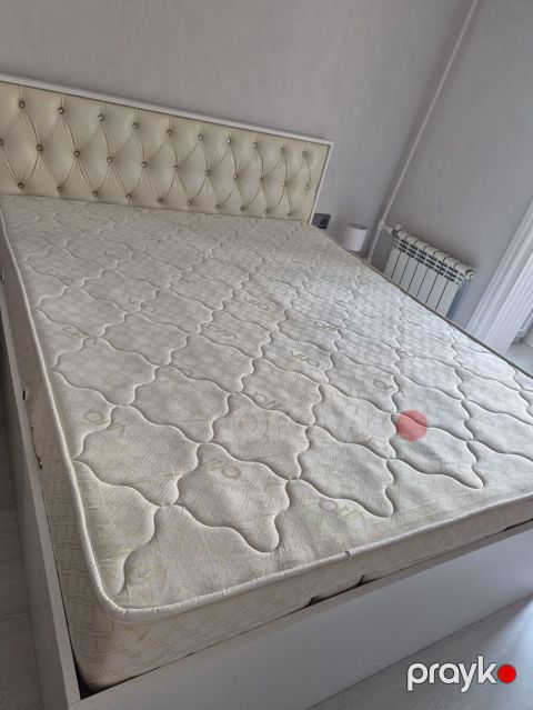 Çarpayı + döşək dəsti - Ölçü: təxmini 160x200 sm (king-size formatına — Bakı