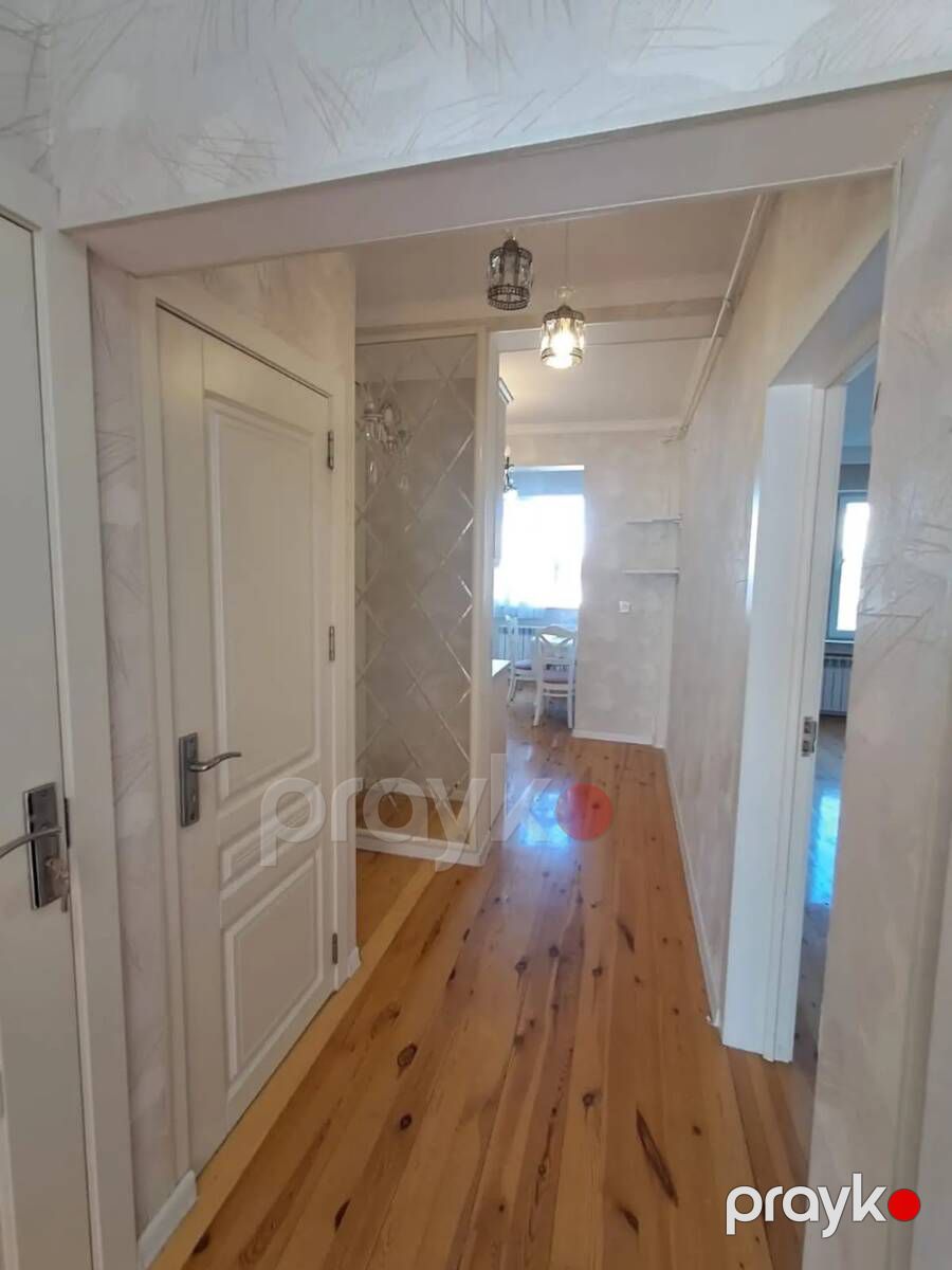 Satılır 2 otaqlı köhnə tikili 60 m² — Mənzil, Bakı (3)