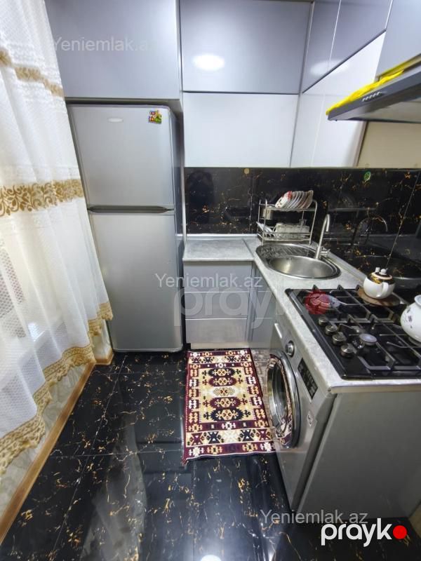 Satılır 1 otaqlı Bina evi menzil (Köhnə tikili), 32 m², 1-ci mikrorayon — Mənzil, Sumqayıt (9)