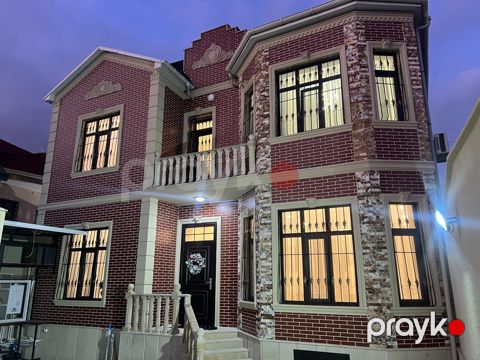 Satılır 6 otaqlı həyət evi/bağ evi 240 m² — Bakı